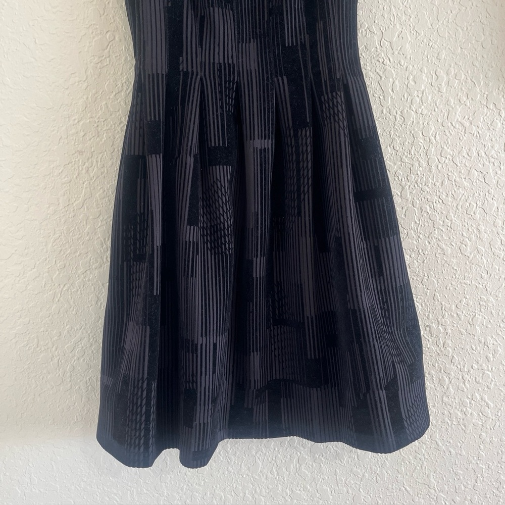 Calvin Klein Women's Dress Black Fit & Flare Black Velour Velvet size 0 Stretch - Picture 6 of 13